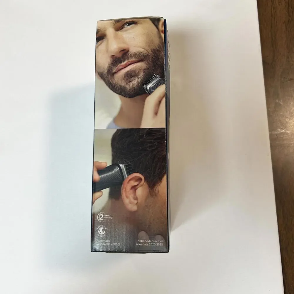 Philips Norelco Multigroom 3000‎ All-in-One Trimmer NIB